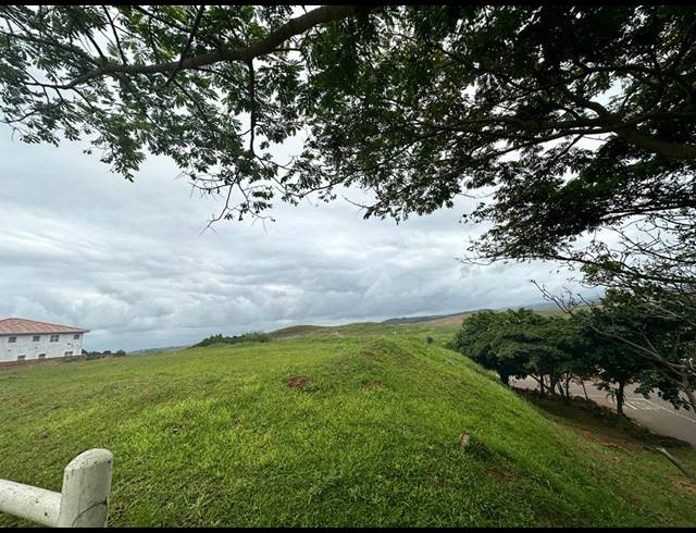 857M² VACANT LAND FOR SALE IN ILLOVO BEACH